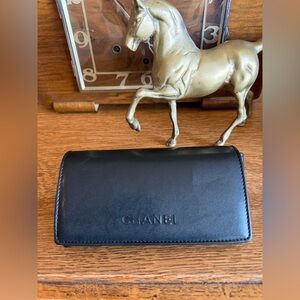 💗🌹Authentic Chanel Leather Sunglasses Case🌹💗